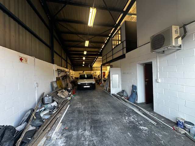 To Let Commercial Property for Rent in Maitland Western Cape